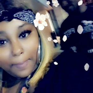 Meet your Posher, Myra